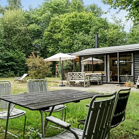 Experience The Simple Life In A Retro Wooden House Holiday home Hojby